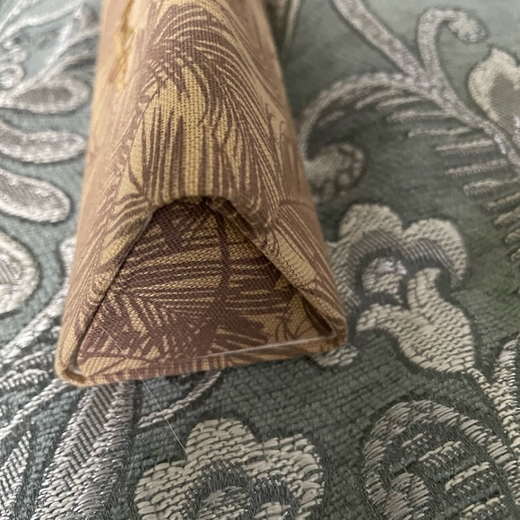 Maui Jim Eyeglasses case - Picture 3 of 4